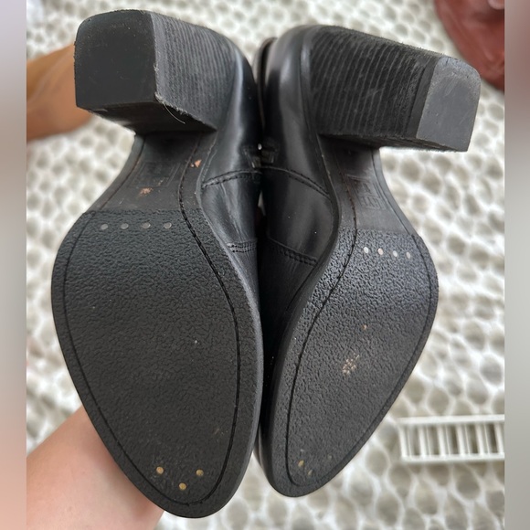 Frye boots 6.5 GUC - Picture 3 of 3